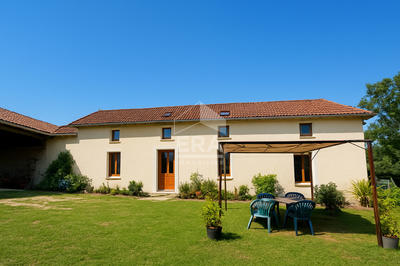 Maison - 217 m² - 6 pièces