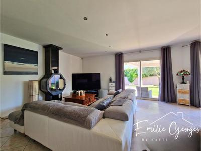 Maison - 154 m² - 7 pièces