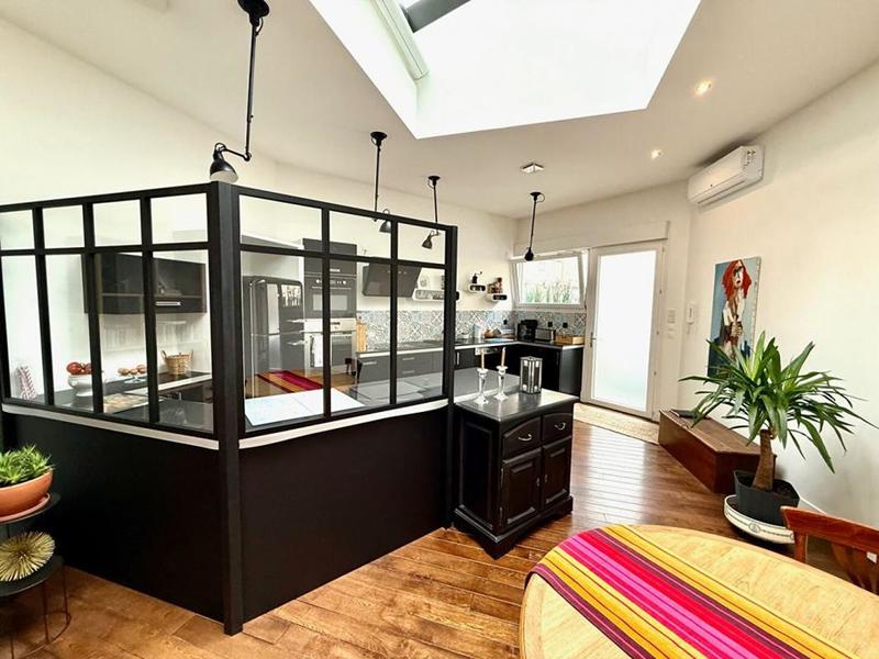 Loft - 153 m² - 5 pièces