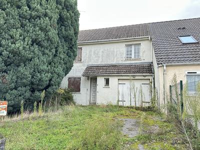 Maison - 90 m² - 6 pièces