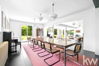 Maison d'architecte - 307 m² - 10 pièces