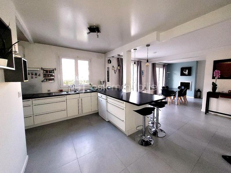 Maison - 178 m² - 7 pièces