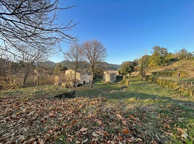 Propriété - 190 m² - 7 pièces