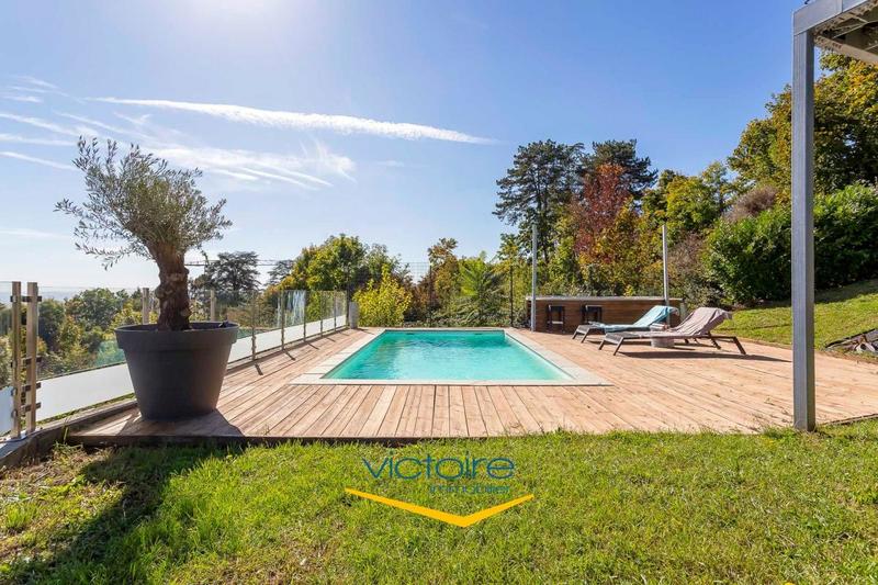 Maison - 183 m² - 5 pièces