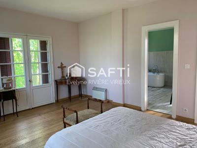 Maison - 155 m² - 5 pièces