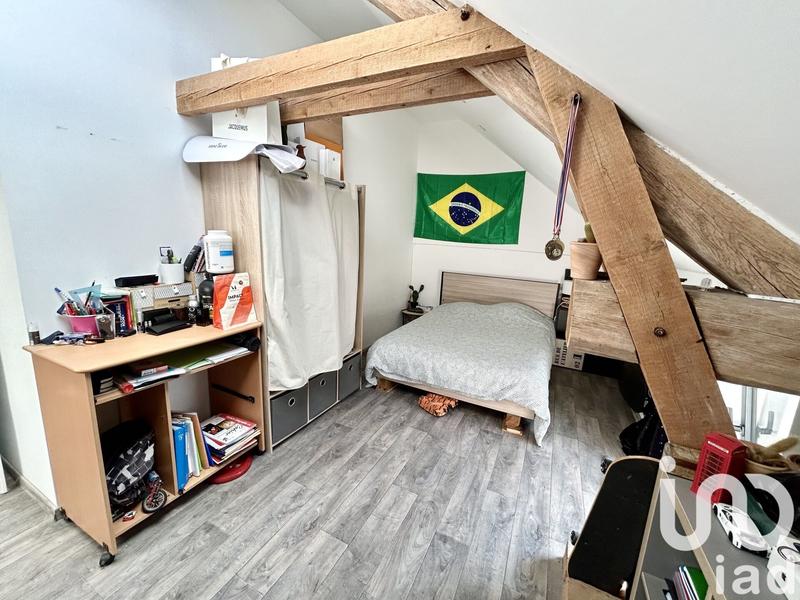 Maison - 235 m² - 12 pièces