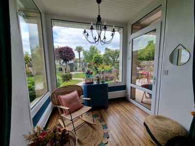 Maison - 239 m² - 10 pièces