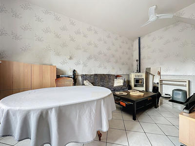 Maison - 96 m² - 3 pièces
