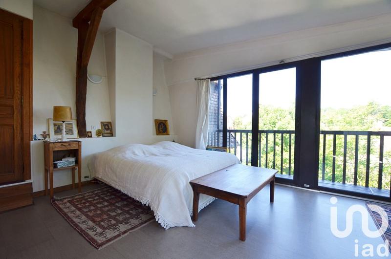 Maison - 180 m² - 8 pièces