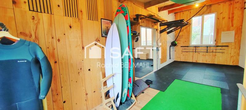 Maison - 300 m² - 7 pièces