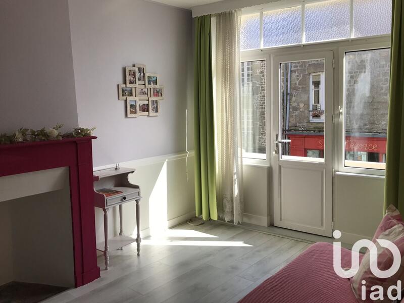 Maison - 170 m² - 8 pièces