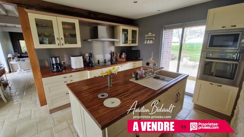 Maison - 272 m² - 8 pièces