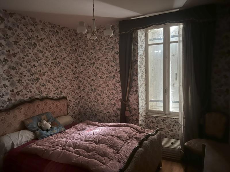 Maison - 232 m² - 8 pièces