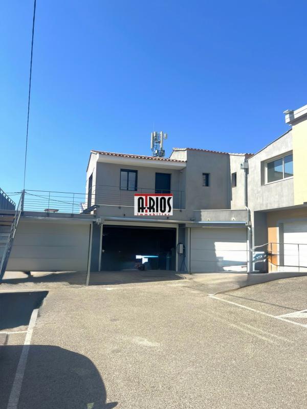 Local d'activité / Entrepôt - 567 m²