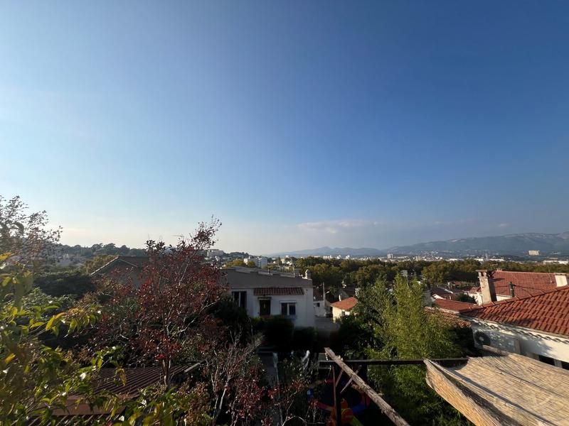 Maison - 100 m² - 6 pièces