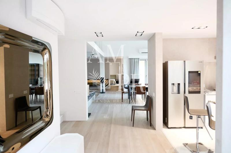 Villa - 400 m² - 9 pièces