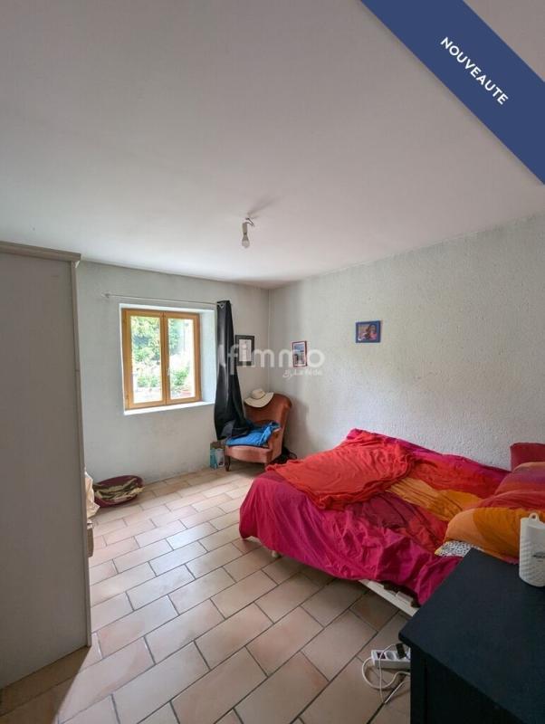 Maison en pierre - 85 m² - 3 pièces