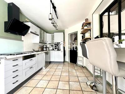 Maison - 146 m² - 6 pièces