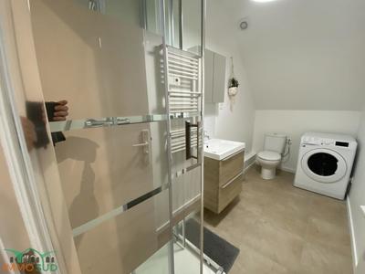 Appartement - 90 m² - 2 pièces