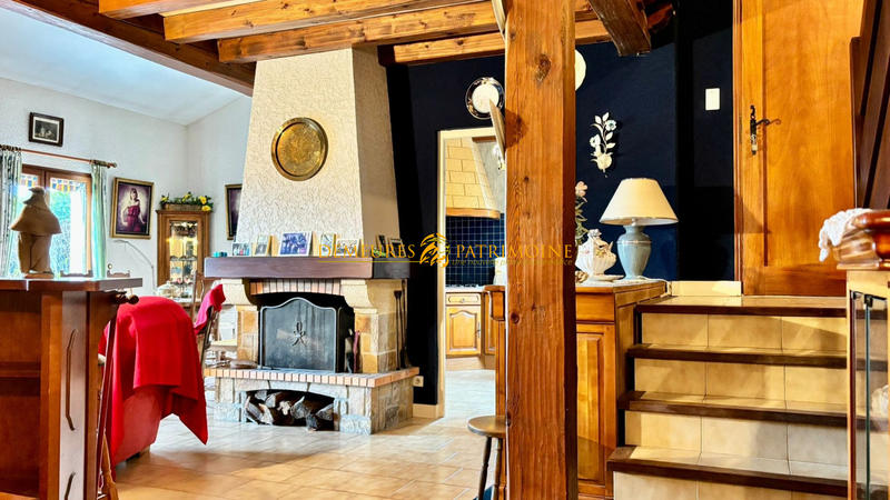 Maison traditionnelle - 127 m² - 6 pièces