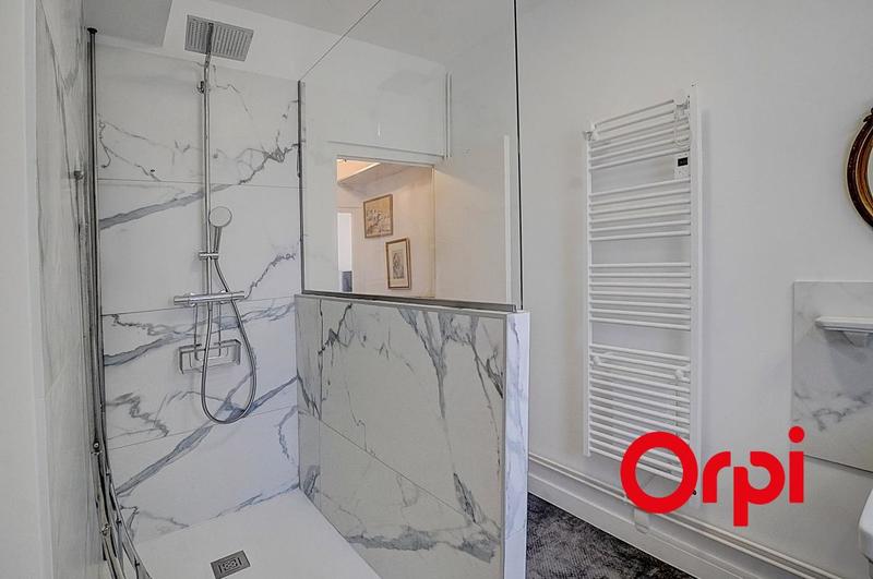 Appartement - 64 m² - 2 pièces