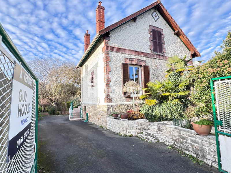 Maison - 138 m² - 7 pièces