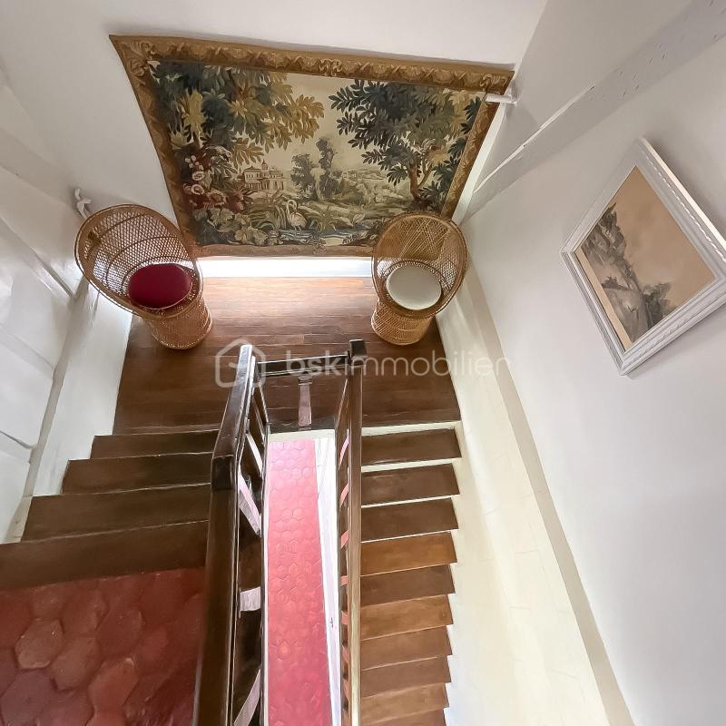 Demeure - 377 m² - 14 pièces