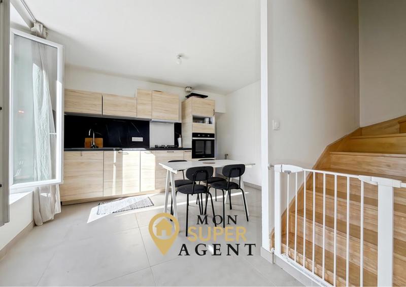 Maison - 85 m² - 4 pièces