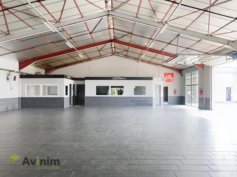 Local commercial - 1 000 m²