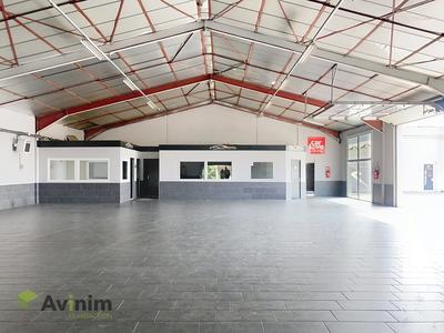 Local commercial - 1 000 m²