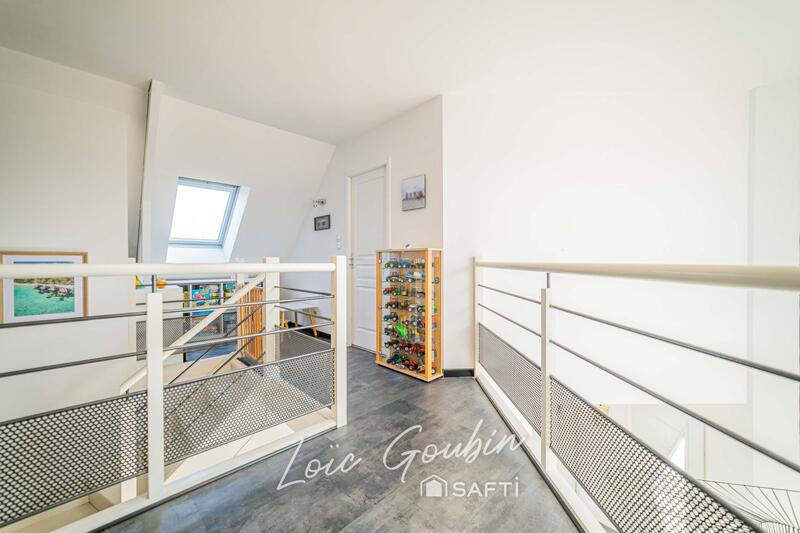 Maison - 174 m² - 8 pièces