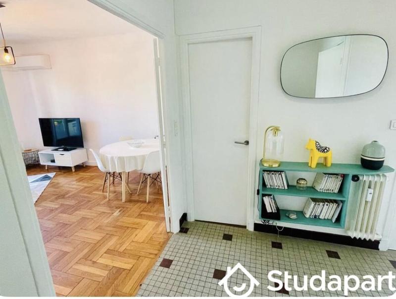 Chambre - 15 m² - 1 pièce