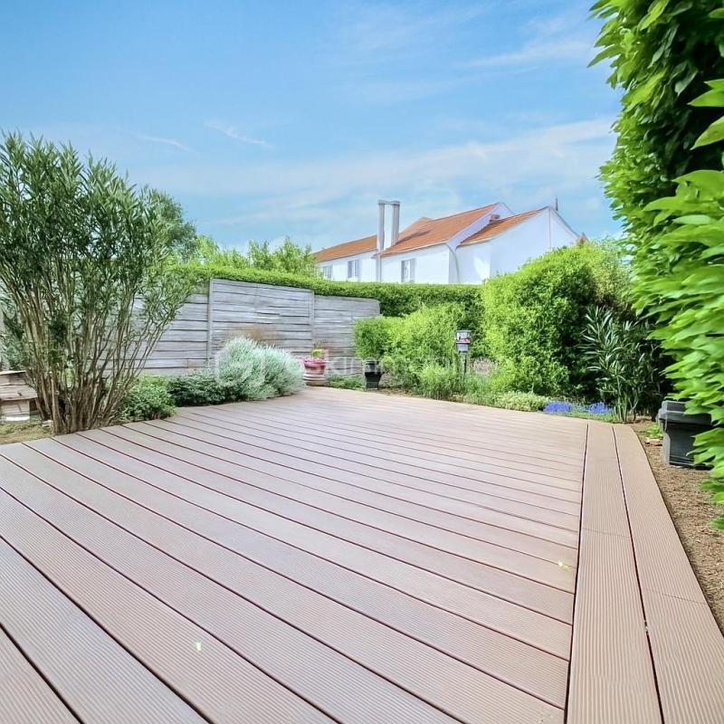 Maison - 280 m² - 15 pièces