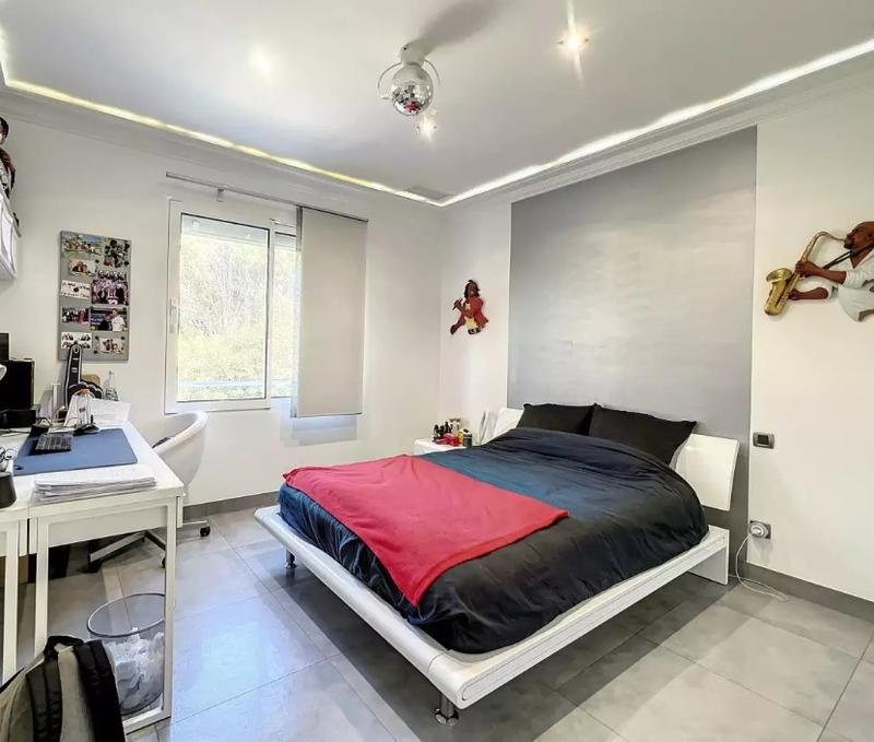 Villa - 230 m² - 7 pièces