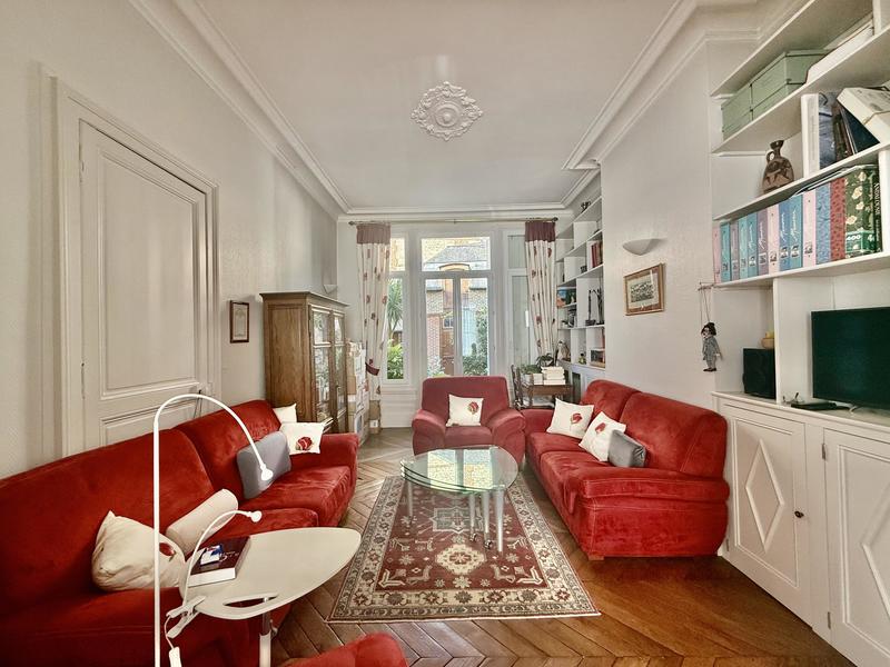 Maison - 160 m² - 8 pièces