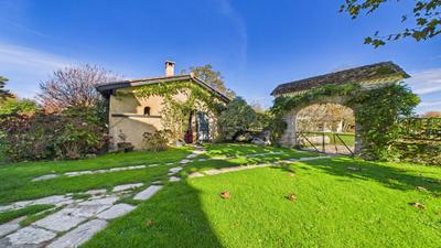 Propriété - 450 m² - 12 pièces