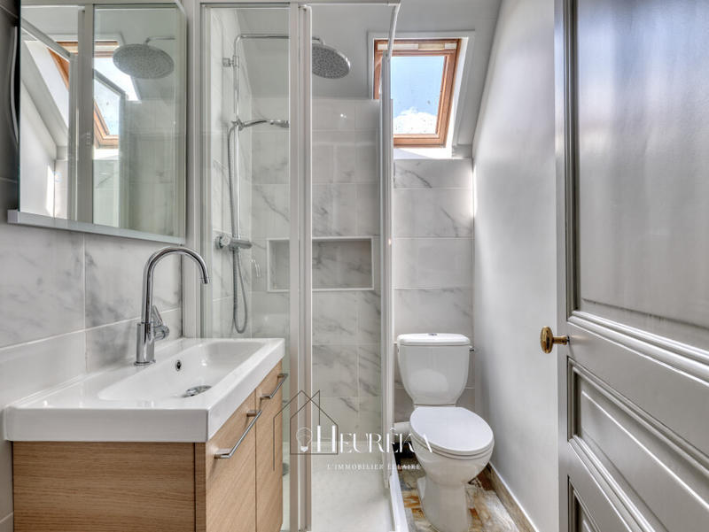 Maison - 180 m² - 7 pièces