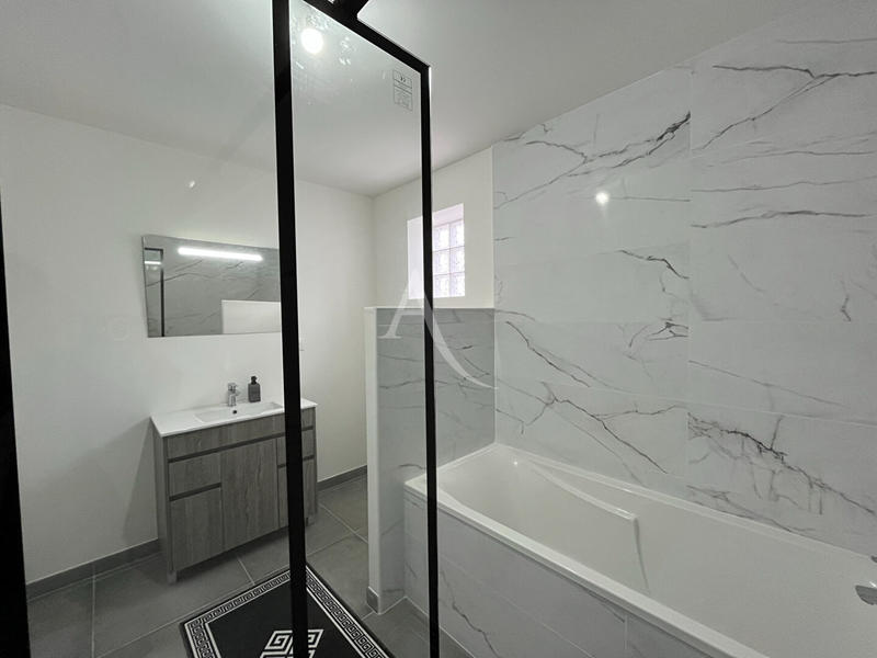 Maison - 115 m² - 4 pièces