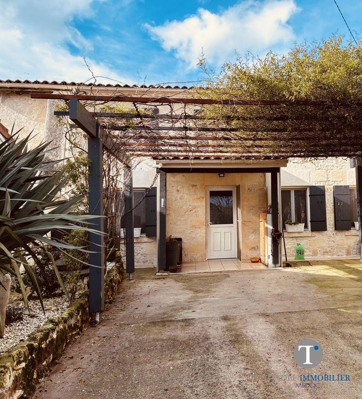 Maison - 206 m² - 6 pièces