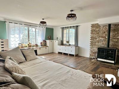 Maison - 310 m² - 13 pièces