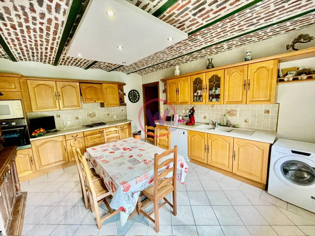 Maison - 150 m² - 7 pièces