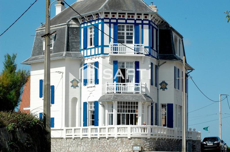 Maison - 272 m² - 12 pièces