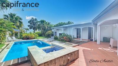 Propriété - 230 m² - 7 pièces