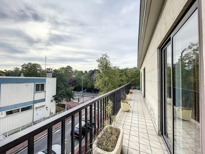 Appartement - 134 m² - 6 pièces