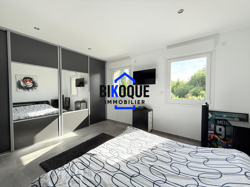 Maison - 177 m² - 6 pièces