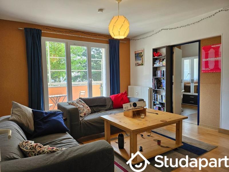 Chambre - 12 m² - 1 pièce