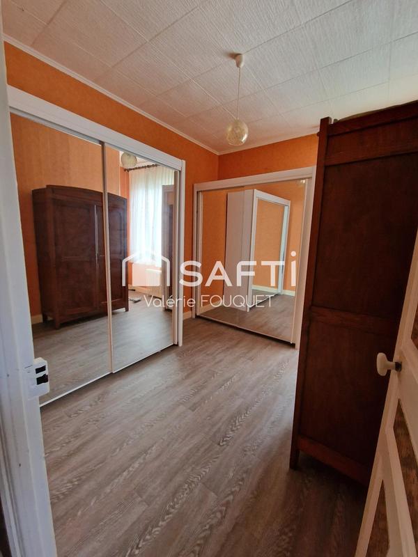 Maison - 163 m² - 9 pièces