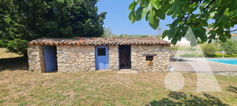 Maison - 180 m² - 8 pièces