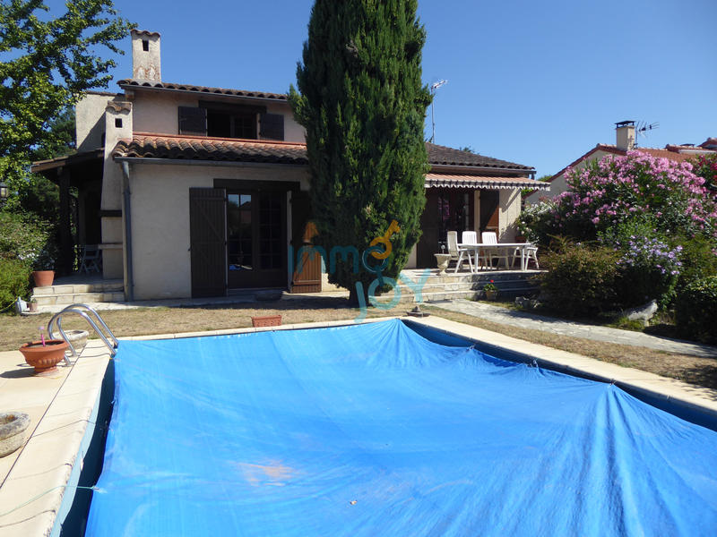 Maison - 143 m² - 5 pièces