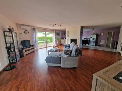 Maison - 140 m² - 5 pièces